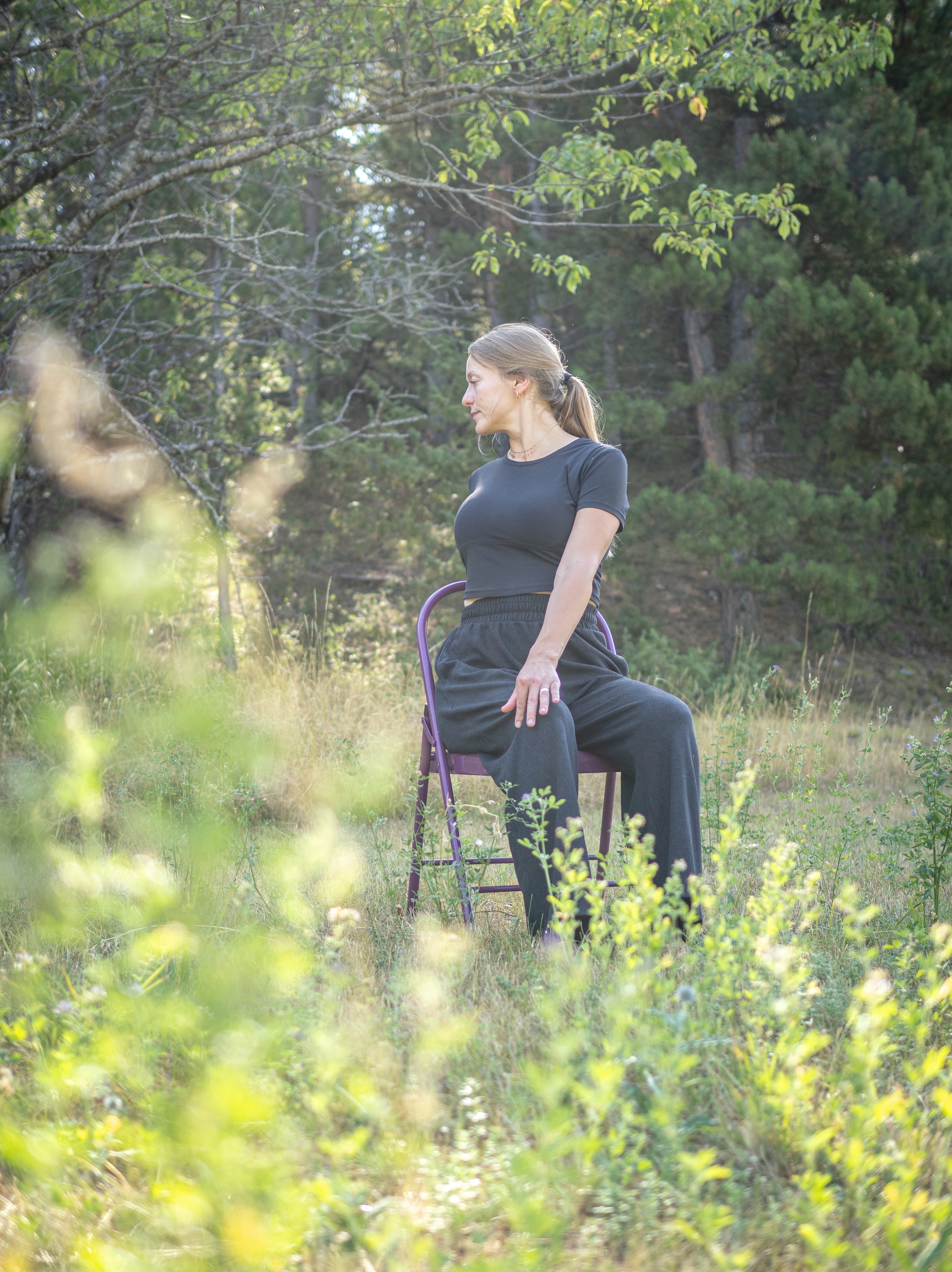 yoga-sur-chaise-adapte-mouvement-sante-guillestre